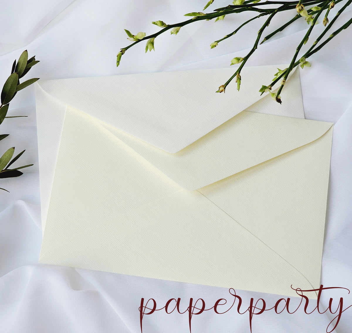 Plic Ivory texturat Premium - 120x180mm – Paperparty