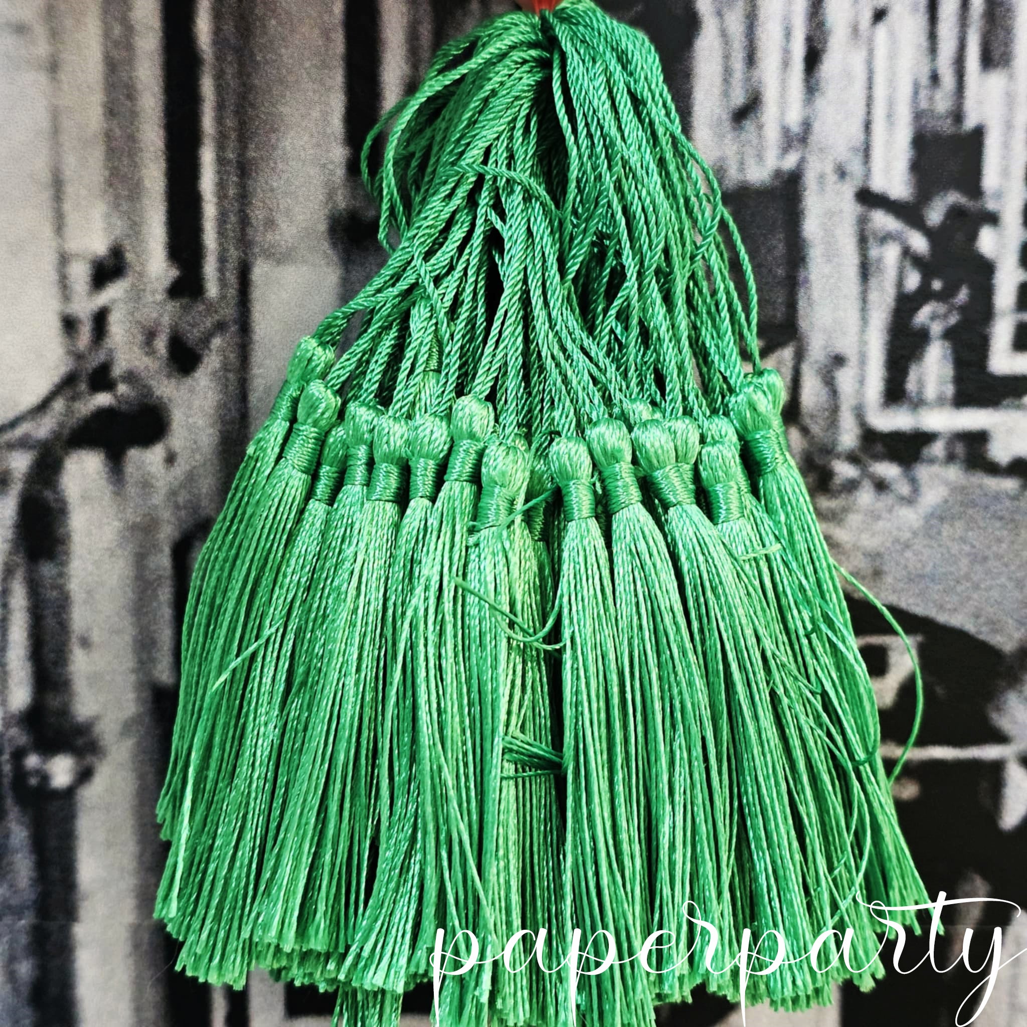ciucuri de matase decorativi verde
