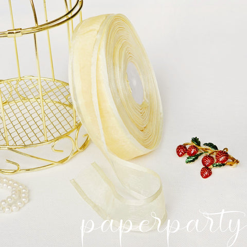 panglica organza cu margine satin crem 25mm 45m